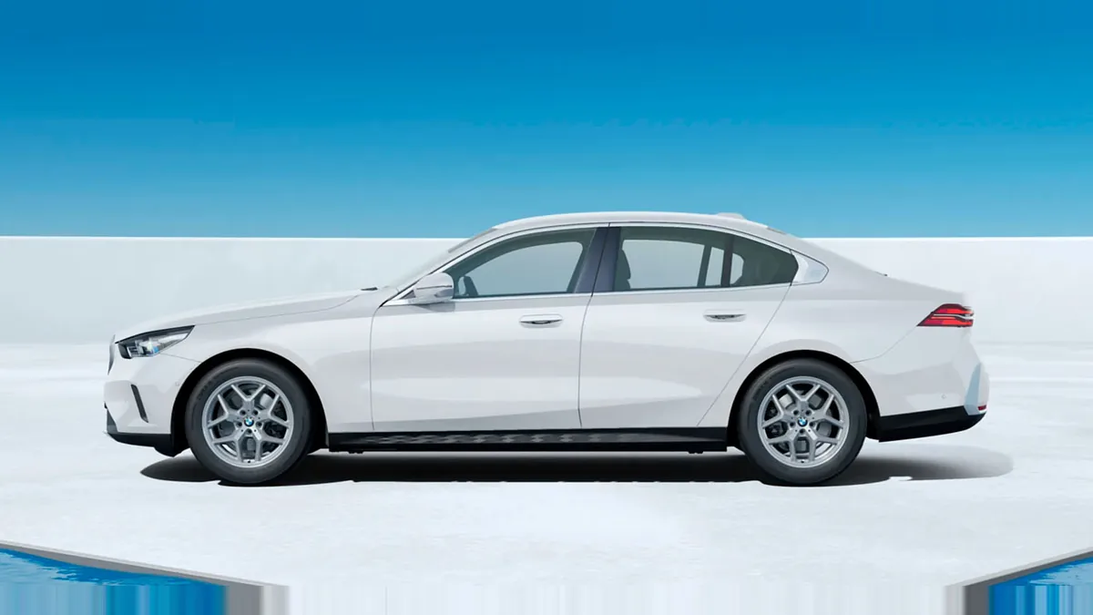 BMW Serie 5 520d en renting en Zaragoza — vista 6