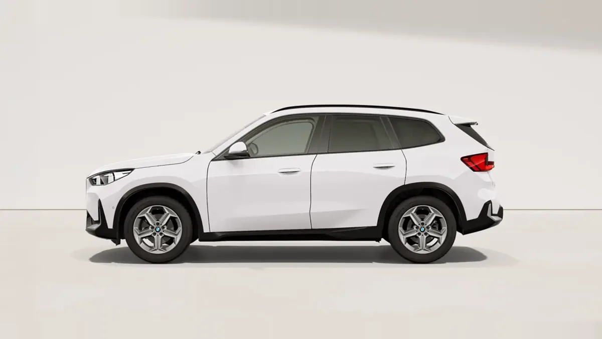 BMW X1 sDrive20d en renting en Zaragoza — Trasera