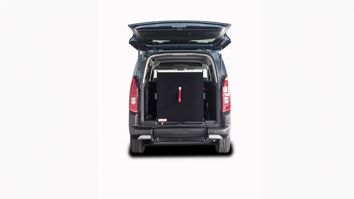 Citroën Berlingo Talla XL BlueHDi 100 YOU L2 N1 Adaptado en renting en Zaragoza — vista 6