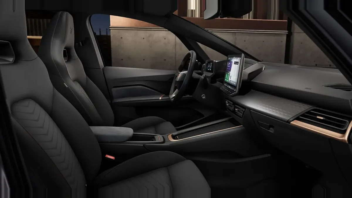 CUPRA Born e-Boost Pack Advanced Plus en renting en Zaragoza — Interior
