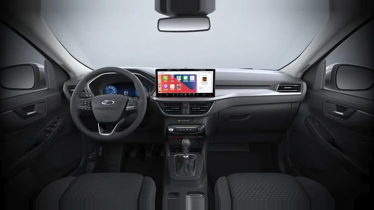 Ford Kuga Titanium 1.5 Ecoboost 150CV II en renting en Zaragoza — Delantera