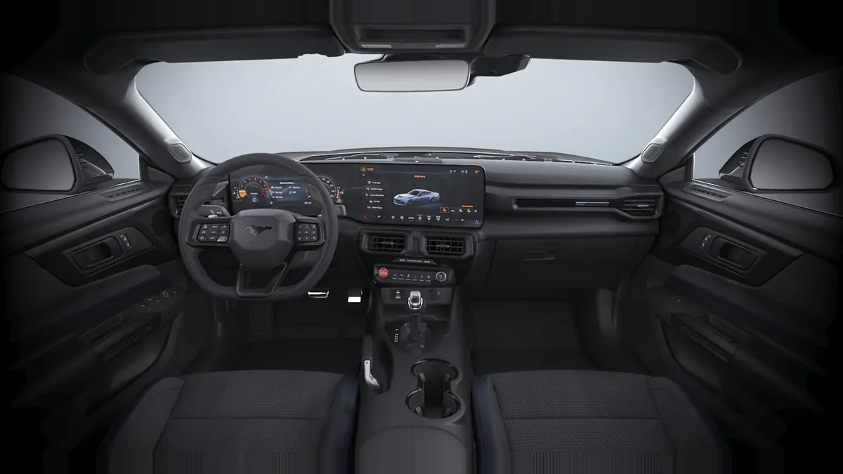 Ford Mustang 5.0 Ti-VCT V8 Mustang Dark House AT en renting en Zaragoza — Delantera