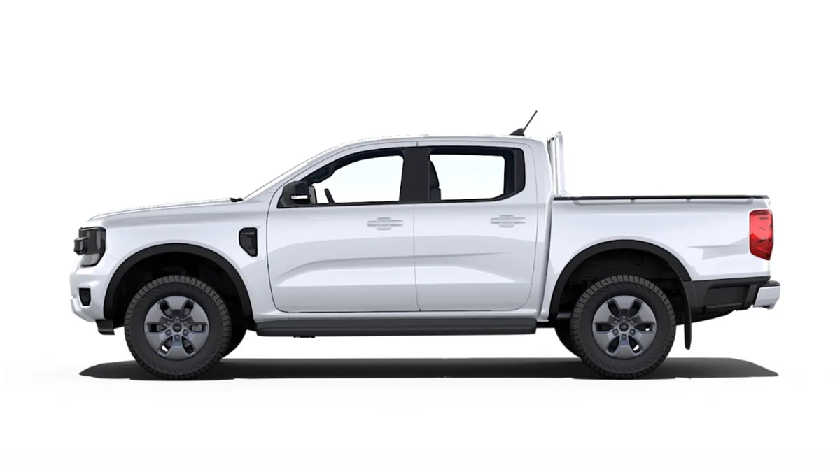 Ford Ranger XLT Doble Cabina 2.3 TVCT PHEV 280CV Automática II en renting en Zaragoza — Lateral