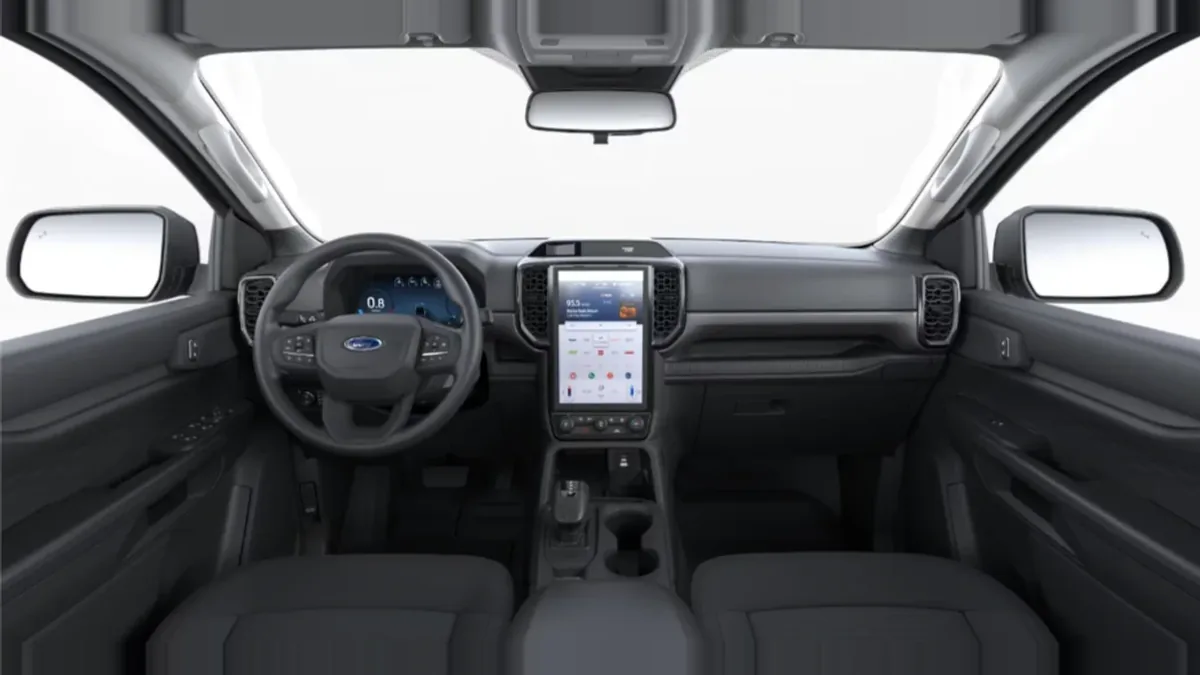 Ford Ranger XLT Doble Cabina 3.0 EcoBlue V6 240CV Automático en renting en Zaragoza — Delantera
