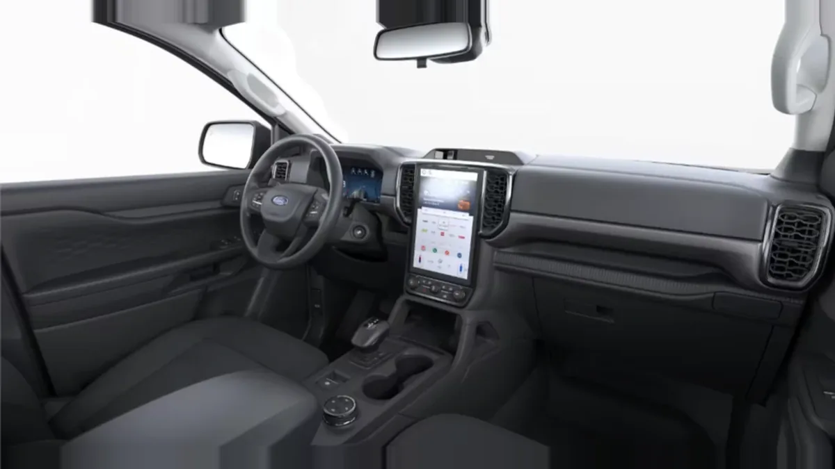Ford Ranger XLT Doble Cabina 3.0 EcoBlue V6 240CV Automático en renting en Zaragoza — Interior