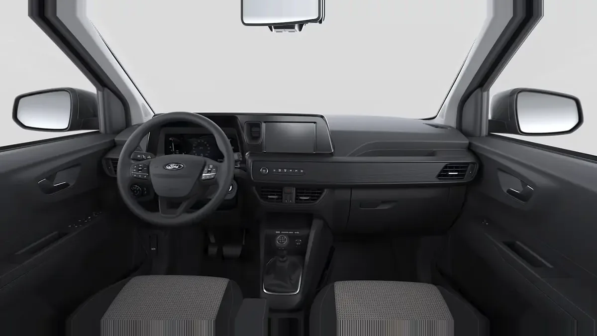 Ford Tourneo Courier Trend 1.0 Ecoboost 125CV M1 II en renting en Zaragoza — Delantera