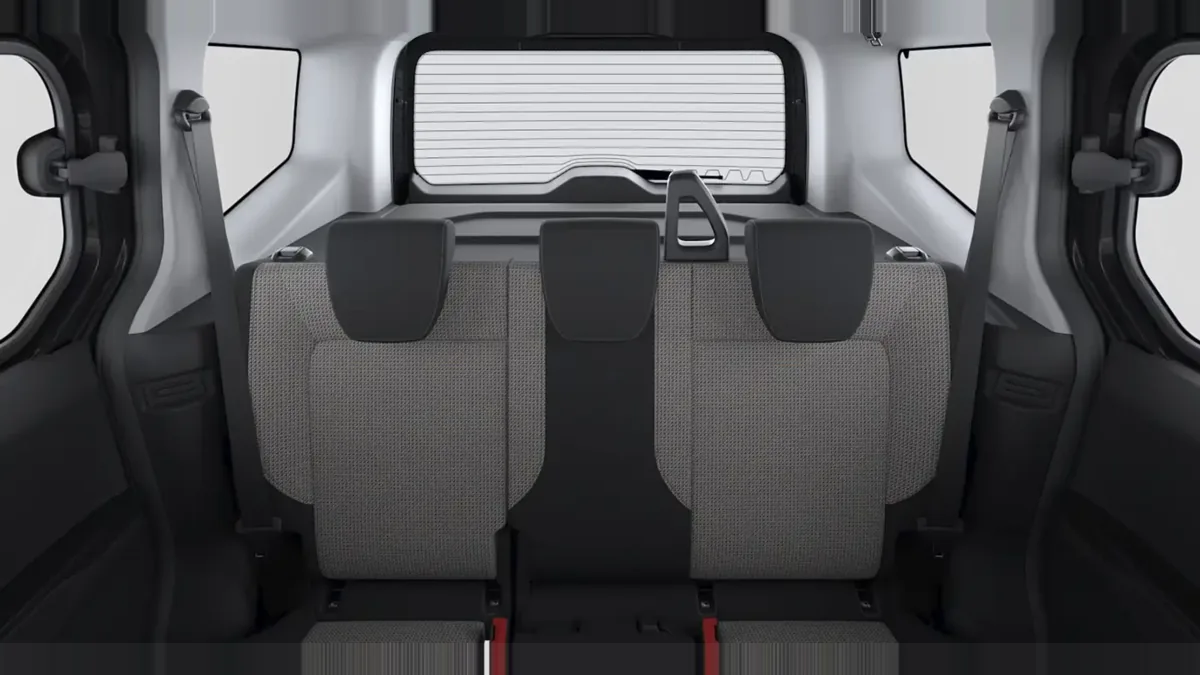 Ford Tourneo Courier Trend 1.0 Ecoboost 125CV M1 II en renting en Zaragoza — vista 6