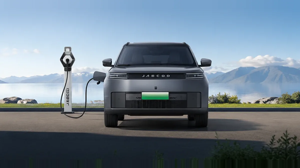 Jaecoo 5 EV Pure 155kW (211CV) 61kWh en renting en Zaragoza — Trasera