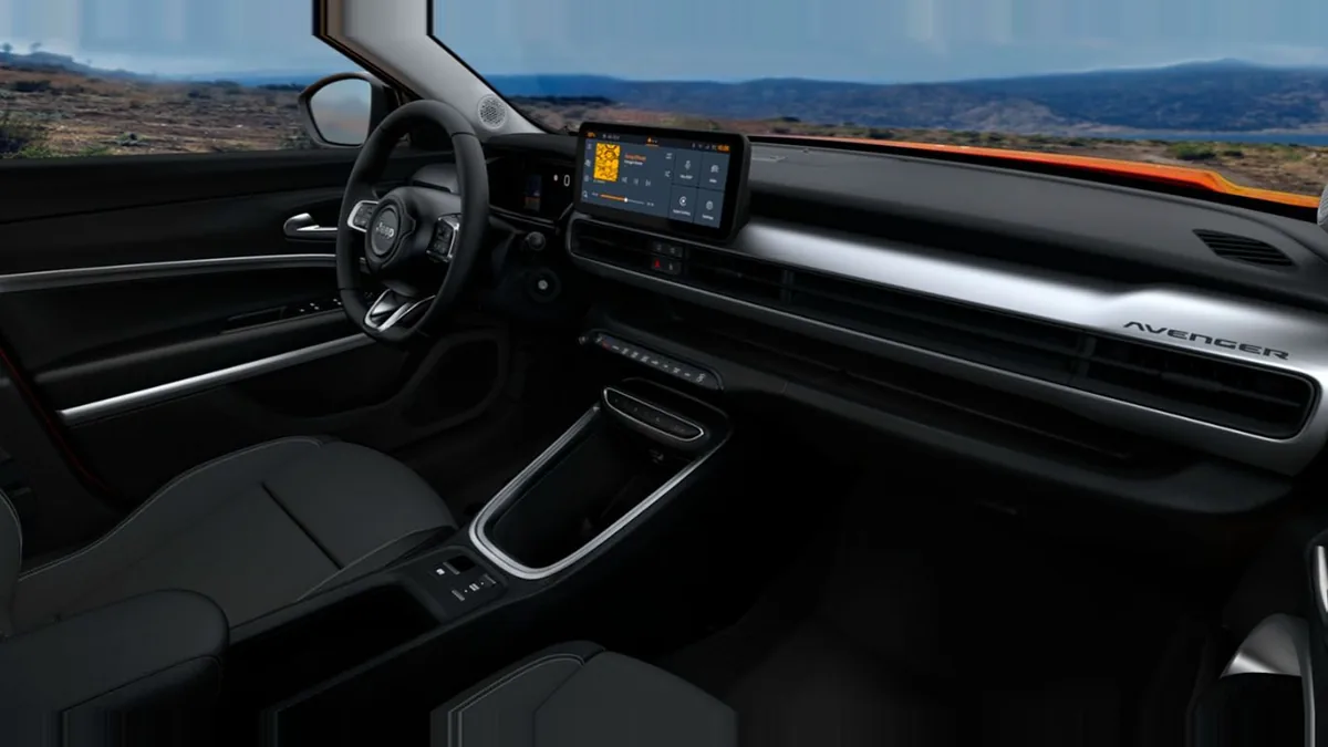 Jeep AVENGER E-HYBRID ALTITUDE en renting en Zaragoza — vista 8