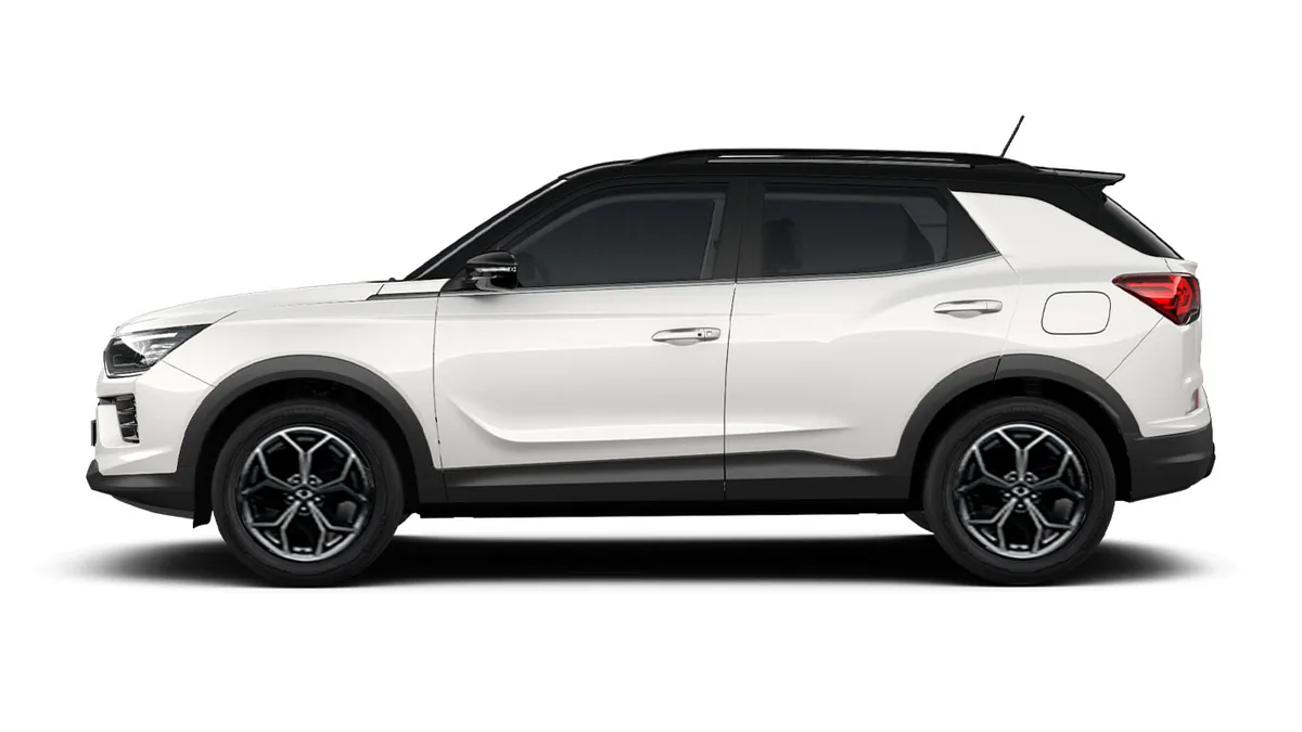 KGM Korando G15 Urban Plus 4x2 en renting en Zaragoza — Lateral