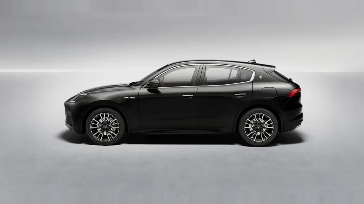 Maserati Grecale L4 MHEV 300CV AWD en renting en Zaragoza — Delantera