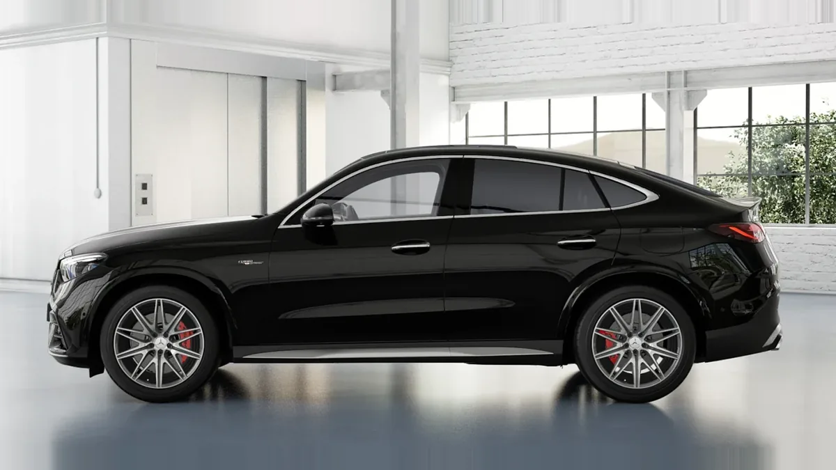 Mercedes-AMG GLC Coupé 63 S E Performance en renting en Zaragoza — Lateral