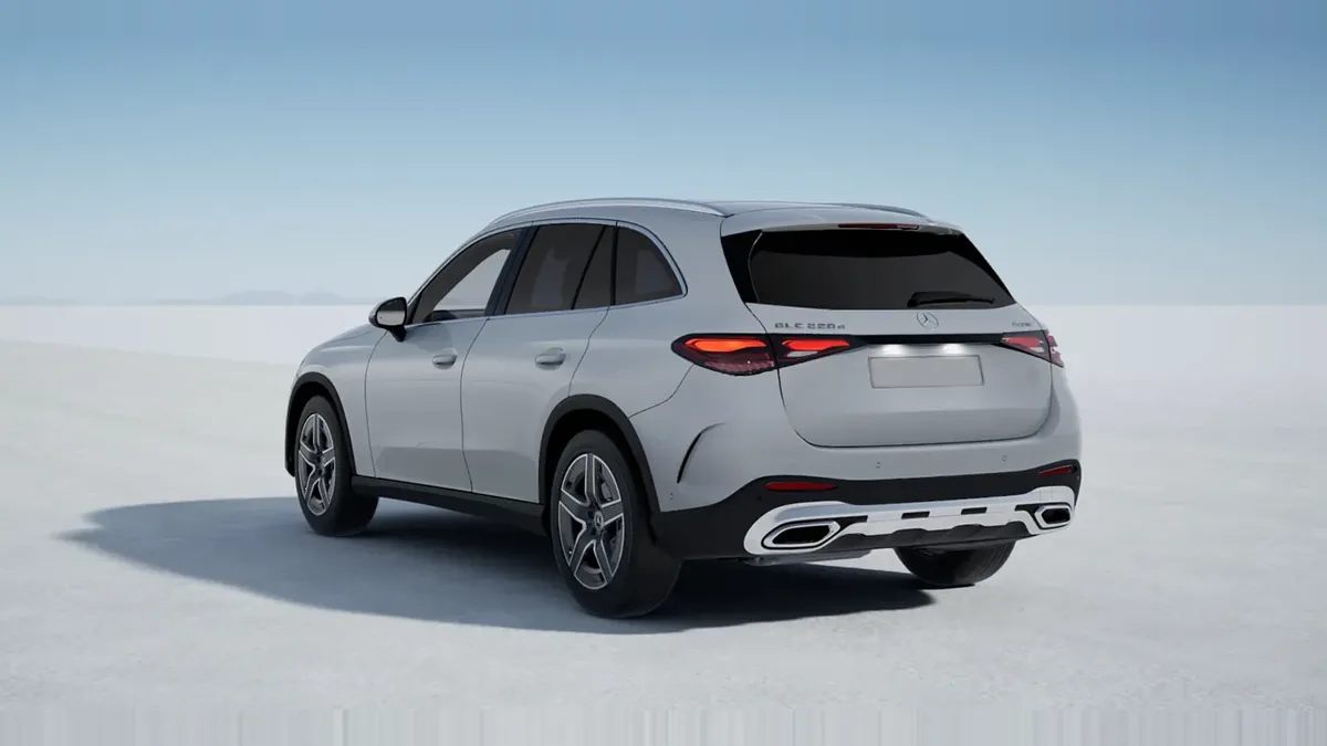 Mercedes-Benz GLC 220D 4MATIC en renting en Zaragoza — Trasera