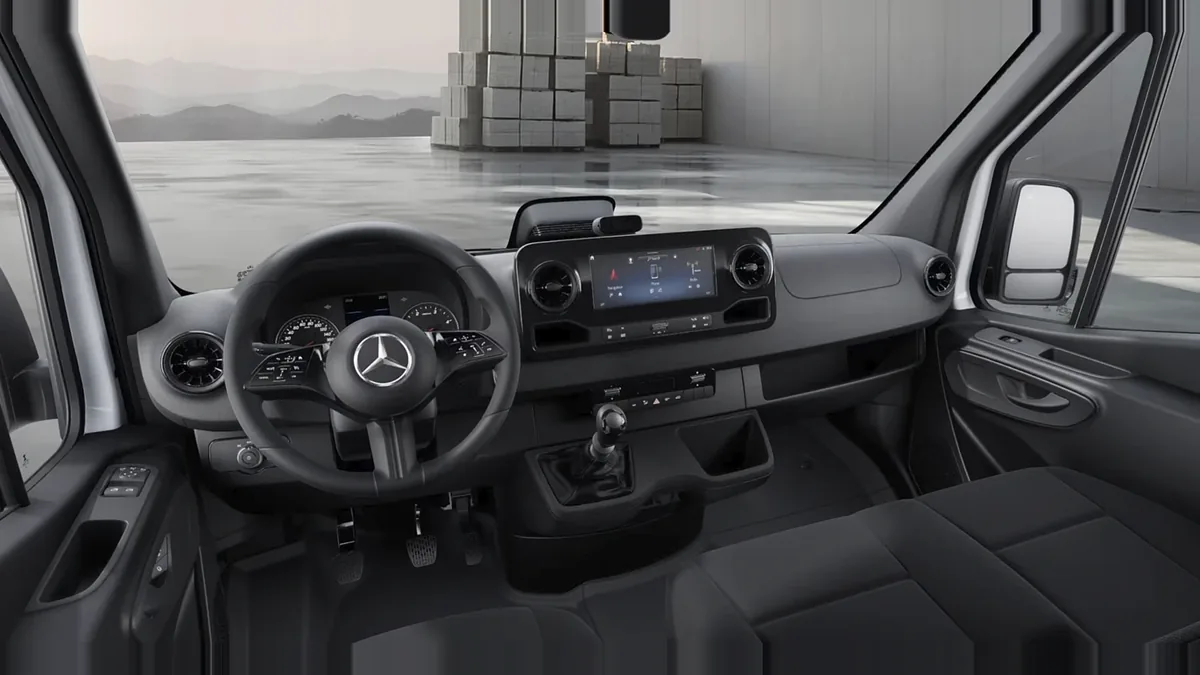 Mercedes-Benz Sprinter 315 CDI Medio Pro en renting en Zaragoza — Delantera