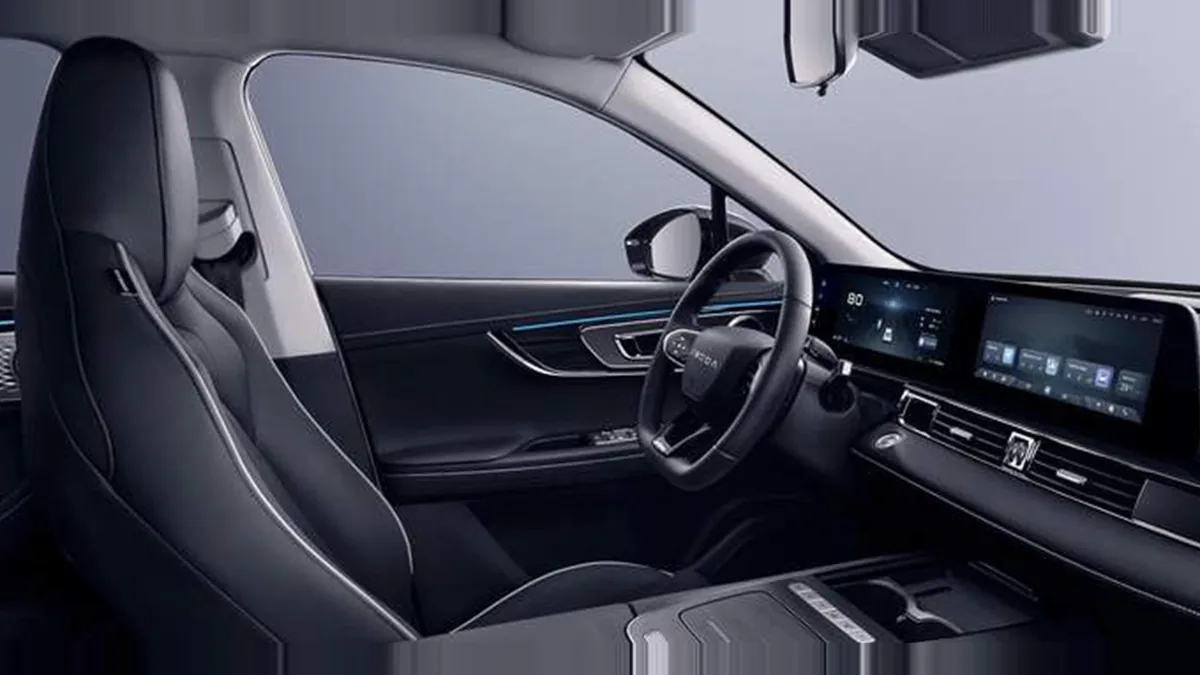 Omoda 5 EV 61kWh Pure 155kW en renting en Zaragoza — Trasera