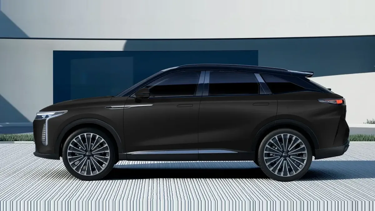 Omoda 9 1.5 TGDI Híbrido Premium 537CV en renting en Zaragoza — Trasera
