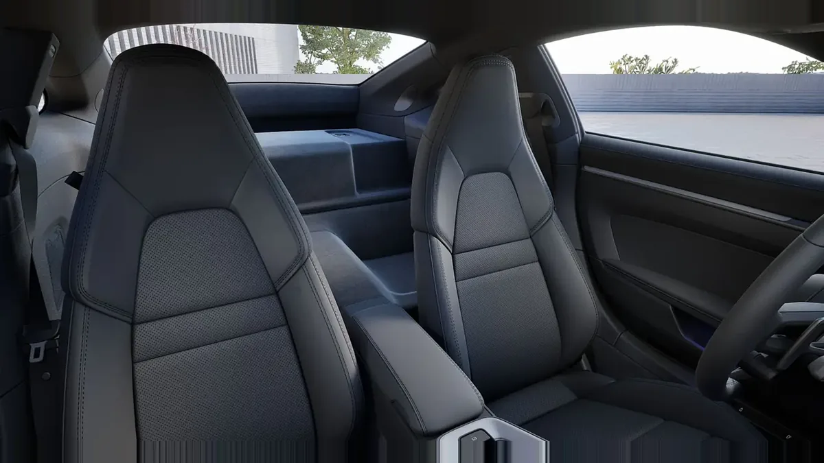 Porsche 911 Carrera en renting en Zaragoza — Interior