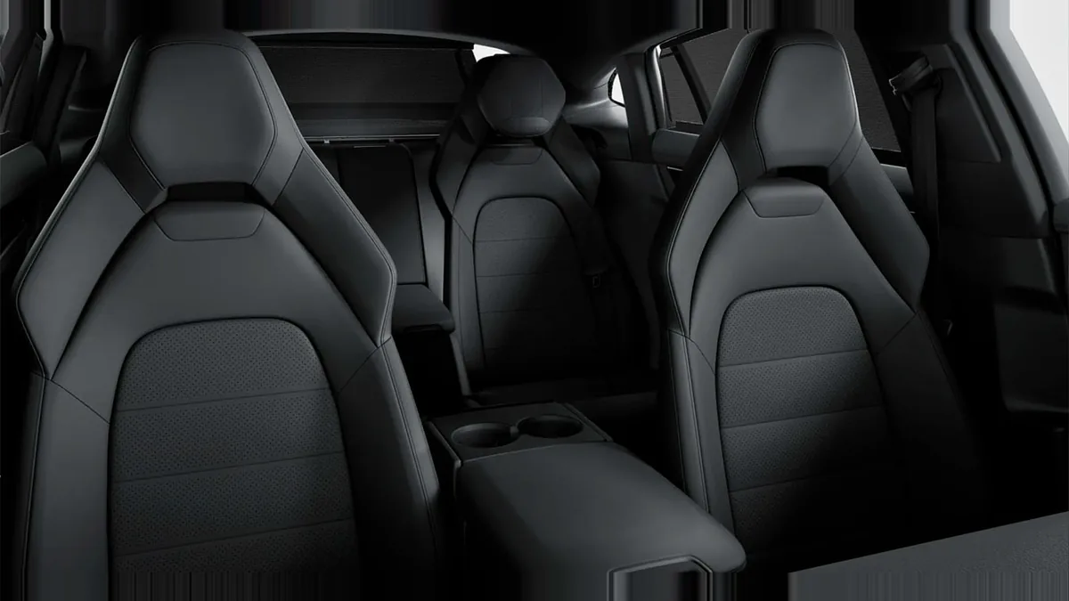 Porsche Panamera 4 E-Hybrid Executive en renting en Zaragoza — Interior
