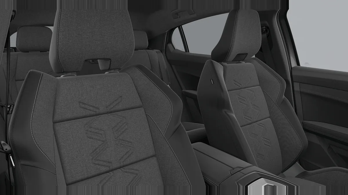 Renault RAFALE TECHNO E-TECH FULL HYBRID 200CV en renting en Zaragoza — Interior