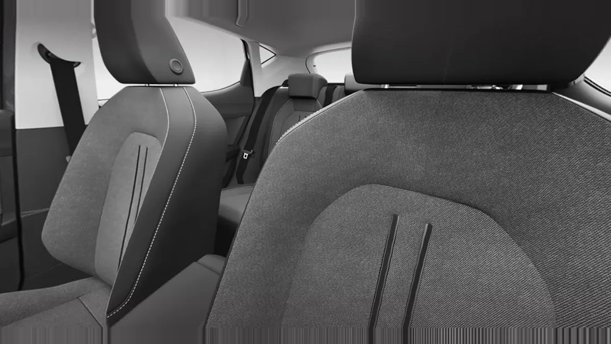 SEAT León 1.5 eTSI DSG-7 S&S Style XL en renting en Zaragoza — vista 8