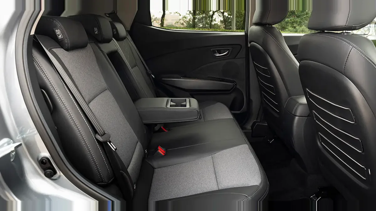 KGM Tívoli G15 Urban Plus 4x2 en renting en Zaragoza — vista 11