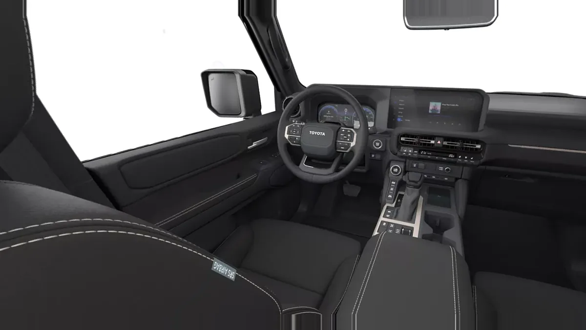 Toyota Land Cruiser 250 Hybrid 48V VX en renting en Zaragoza — Interior