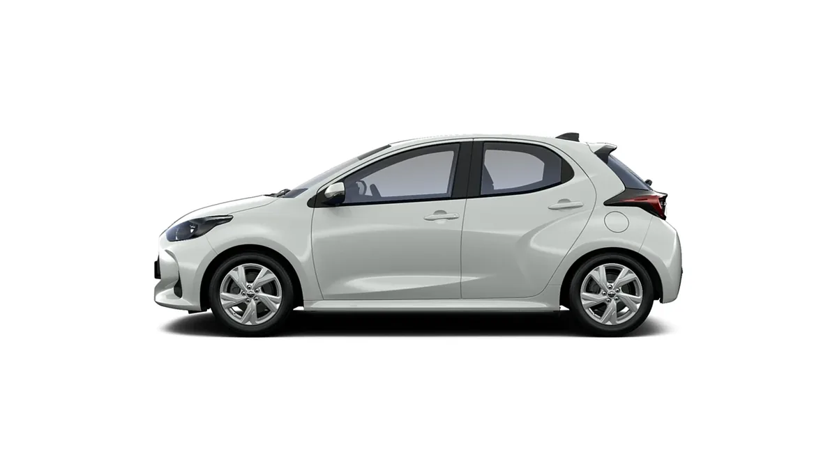 Toyota Yaris 120H 116CV Active en renting en Zaragoza — Interior