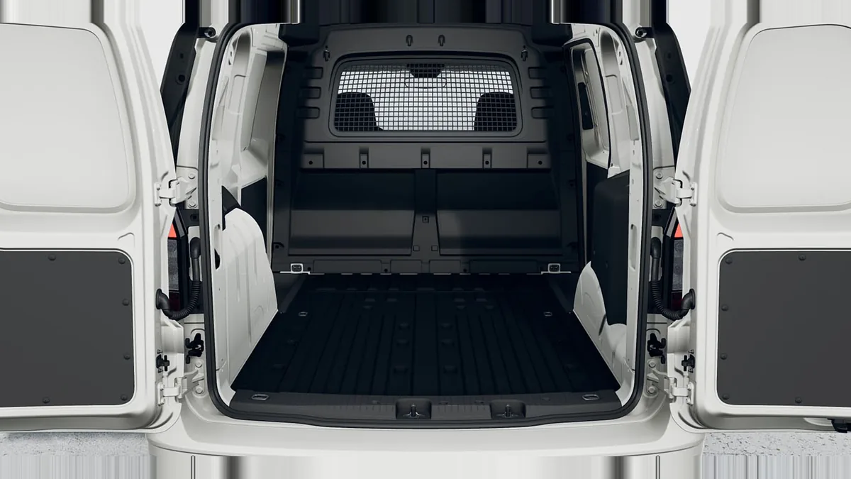 Volkswagen Caddy Cargo PHEV 1.5 TSI eHybrid en renting en Zaragoza — Interior