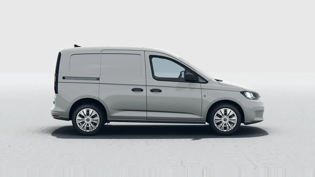 Volkswagen Caddy Cargo PHEV 1.5 TSI eHybrid en renting en Zaragoza — vista 6