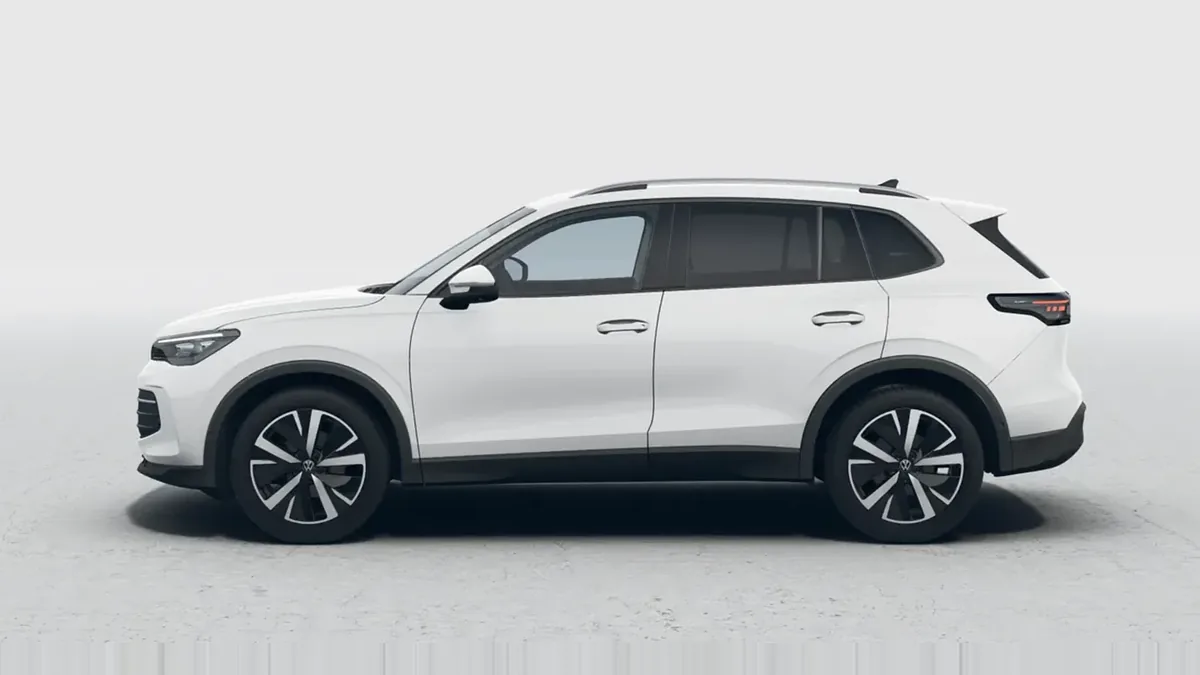 Volkswagen Tiguan "Más" 2.0 TDI DSG en renting en Zaragoza — Trasera