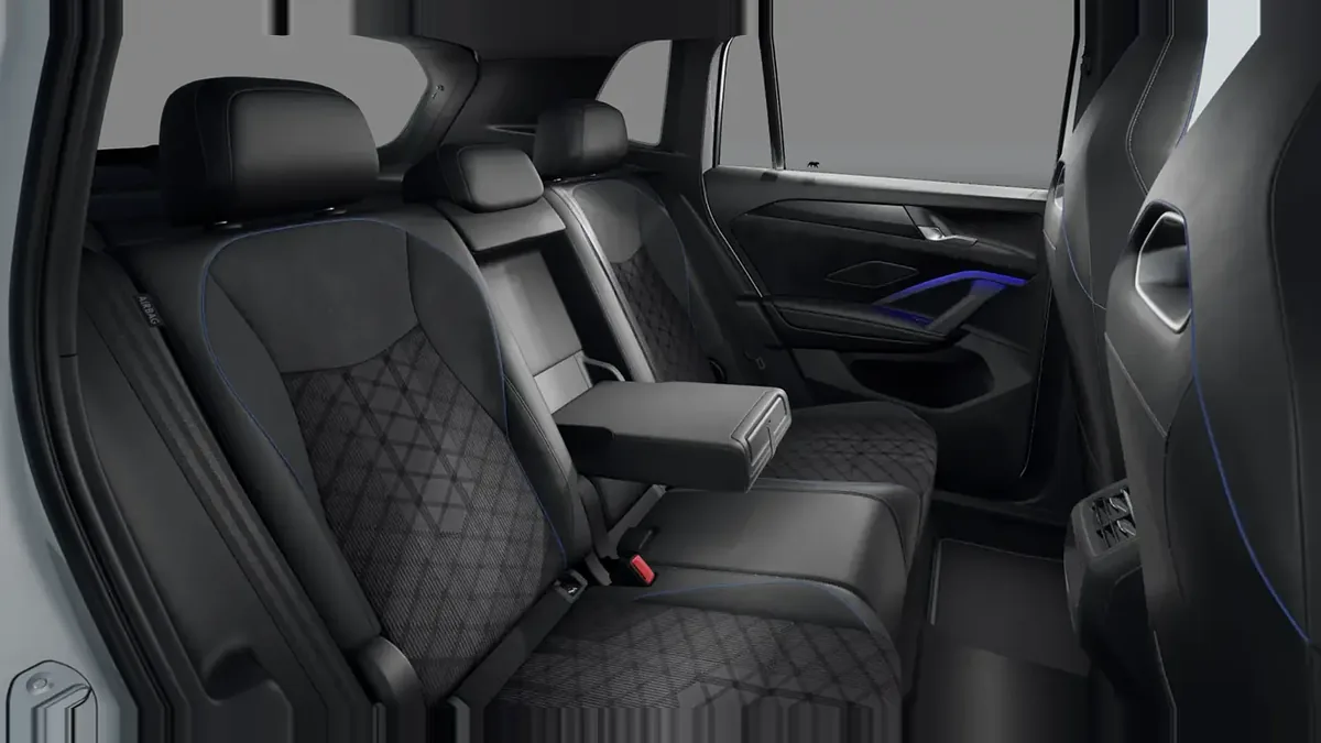 Volkswagen Tiguan R-Line 1.5 eTSI 110kW DSG en renting en Zaragoza — vista 9